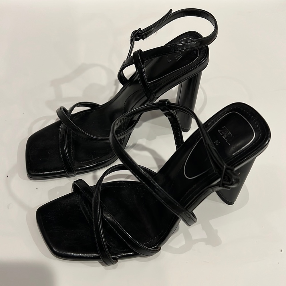ZARA Black Leather Square Toe Strappy Heels w/ Ankle Strap Size 6 - Picture 2 of 6
